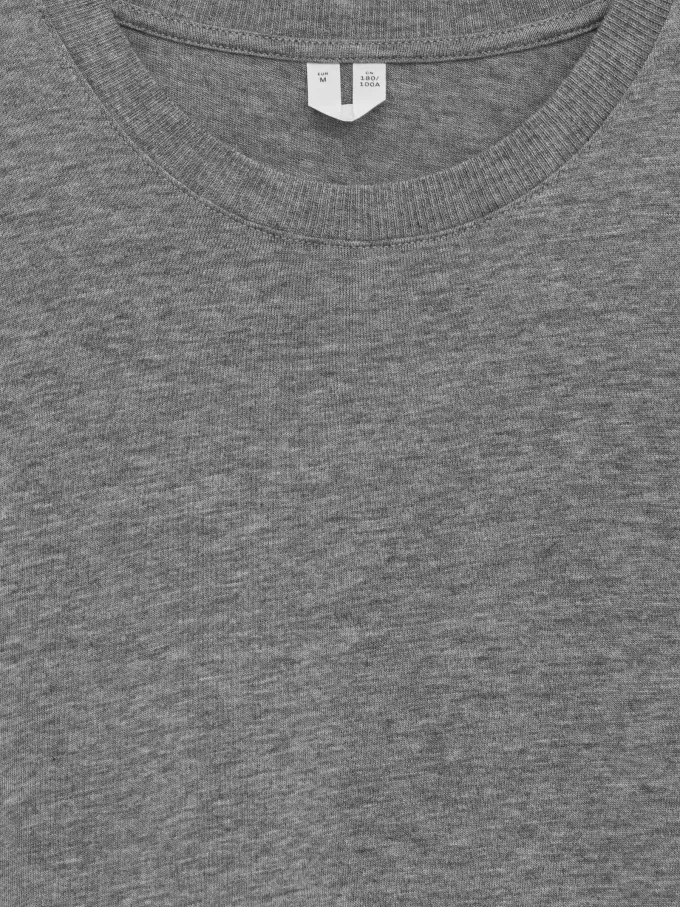 Avslappnad T-shirt Avslappnad T-shirt