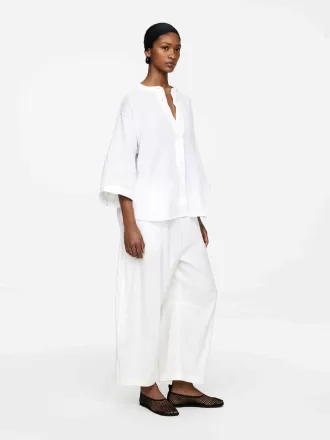 Avslappnad linneskjorta Avslappnad linneskjorta