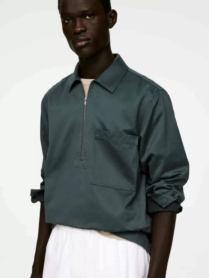 Avslappnad pop-over-skjorta Avslappnad pop-over-skjorta