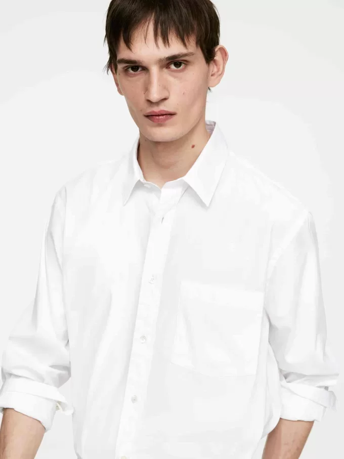 Avslappnad poplinskjorta Avslappnad poplinskjorta