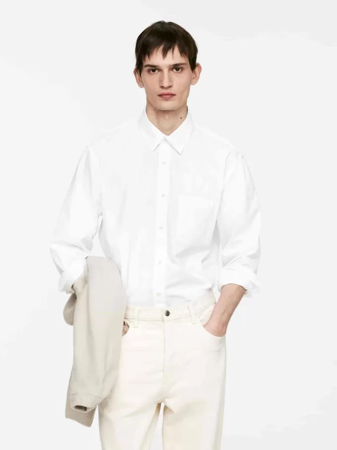 Avslappnad poplinskjorta Avslappnad poplinskjorta