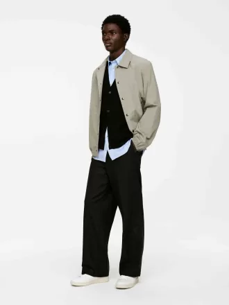 Avslappnad poplinskjorta