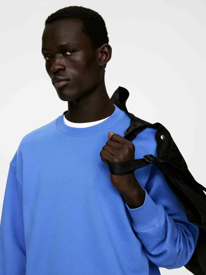 Avslappnad tröja Avslappnad tröja