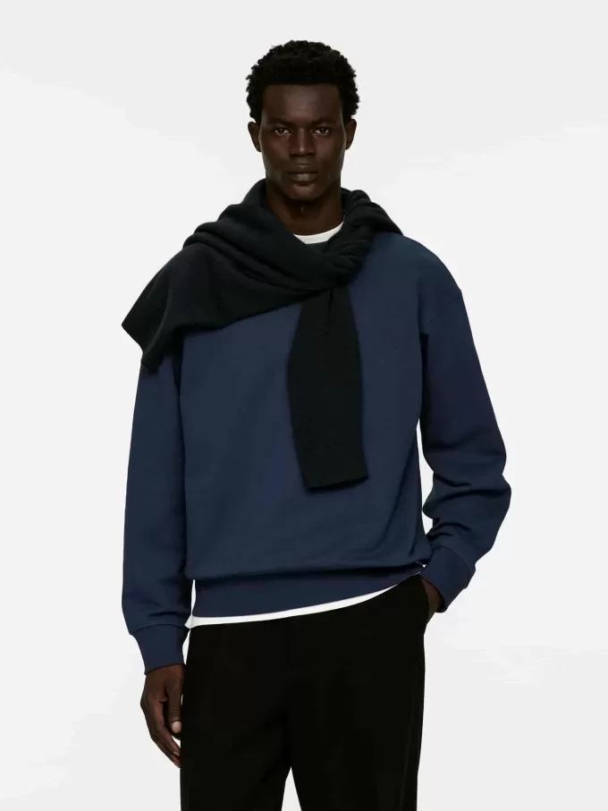 Avslappnad tröja Avslappnad tröja