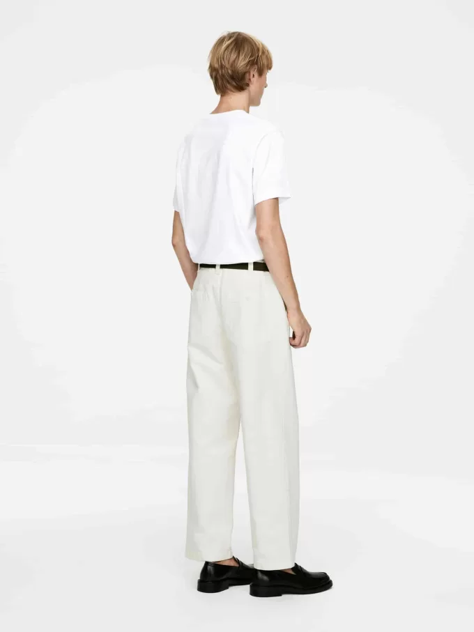 Avslappnade canvasbyxor Avslappnade canvasbyxor