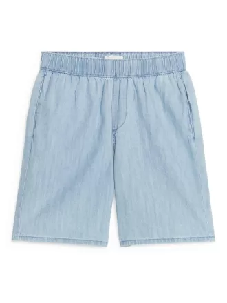 Avslappnade jeansshorts