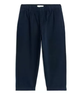 Avsmalnande chinos i bomull