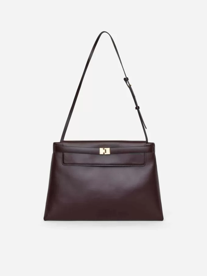 Axelväska i läder Axelväska i läder