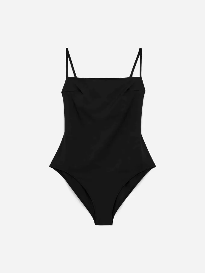 Baddräkt med fyrkantig hals Baddräkt med fyrkantig hals