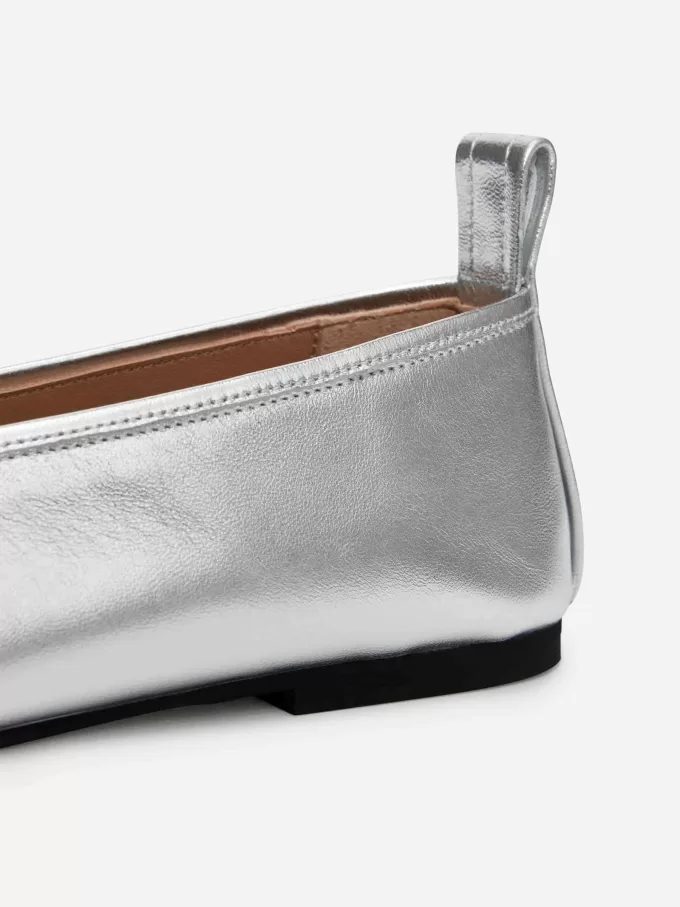 Balettlägenheter i läder Balettlägenheter i läder