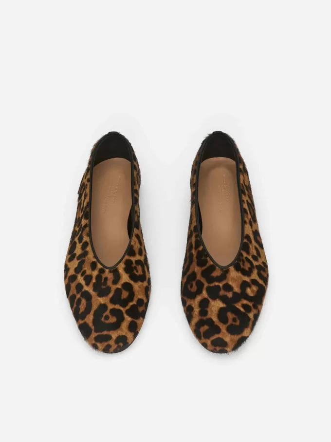 Ballerinor i läder Ballerinor i läder