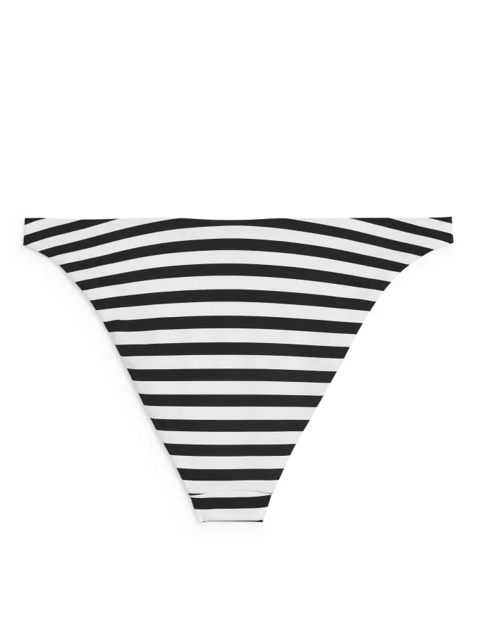 Bikinitröja i mitten av midjan Bikinitröja i mitten av midjan