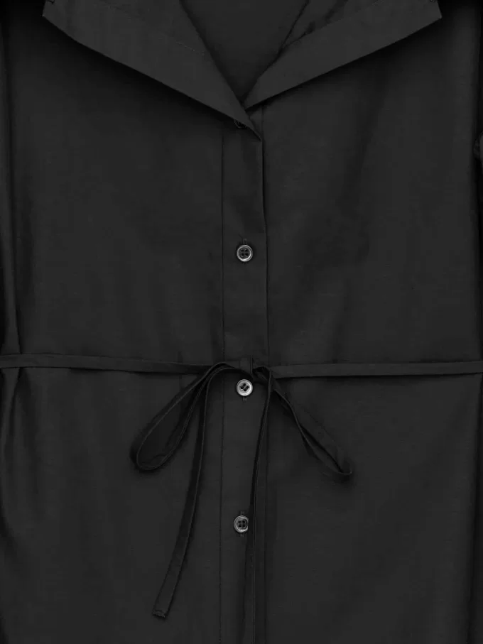 Blus med bred krage Blus med bred krage