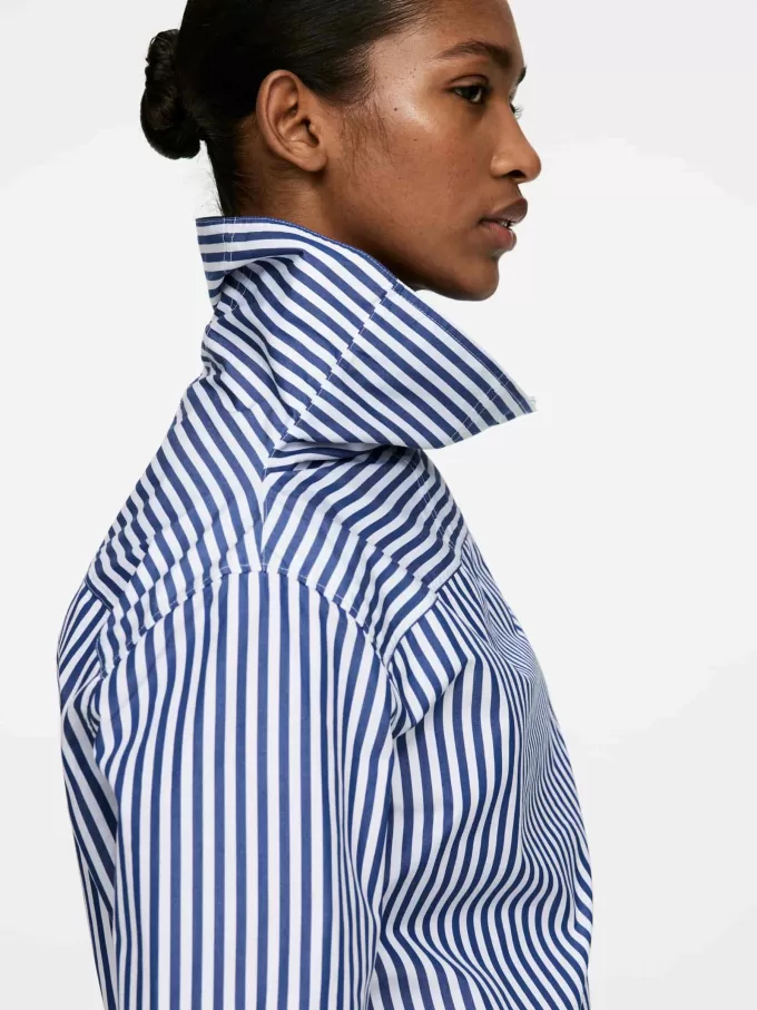 Blus med vikkrage Blus med vikkrage