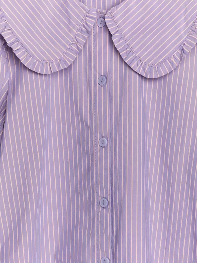 Blus med volangkrage