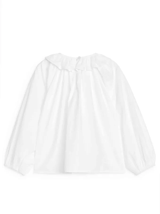 Blus med volangkrage