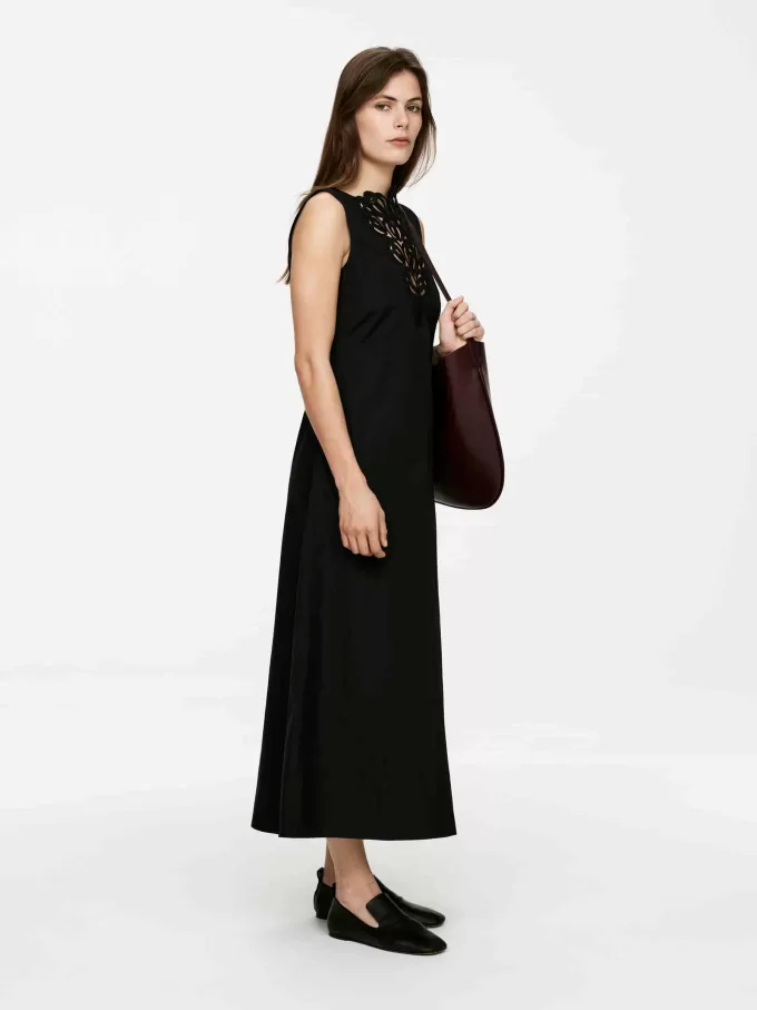 Broderad klänning Broderad klänning