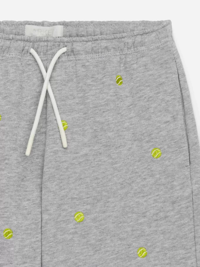 Broderade sweatshorts