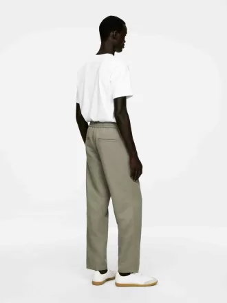 Byxor i linneblandning