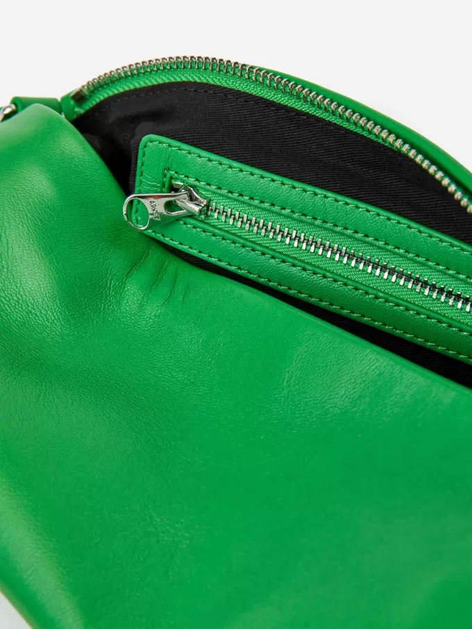 Crossbody-väska i läder Crossbody-väska i läder