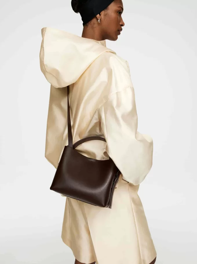 Crossbody-väska i läder Crossbody-väska i läder