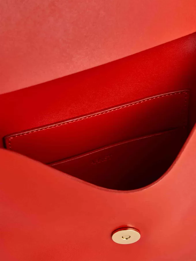 Crossbody-väska i läder Crossbody-väska i läder