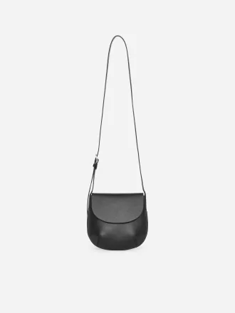 Crossbody-väska i läder