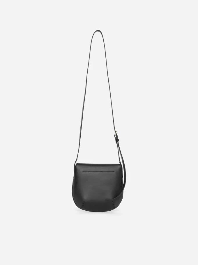 Crossbody-väska i läder Crossbody-väska i läder