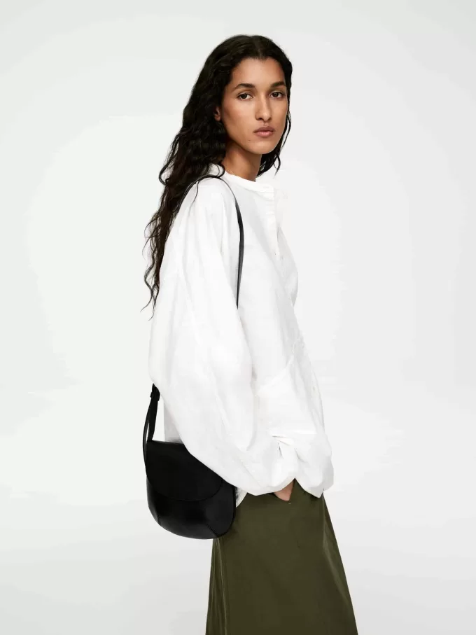 Crossbody-väska i läder Crossbody-väska i läder