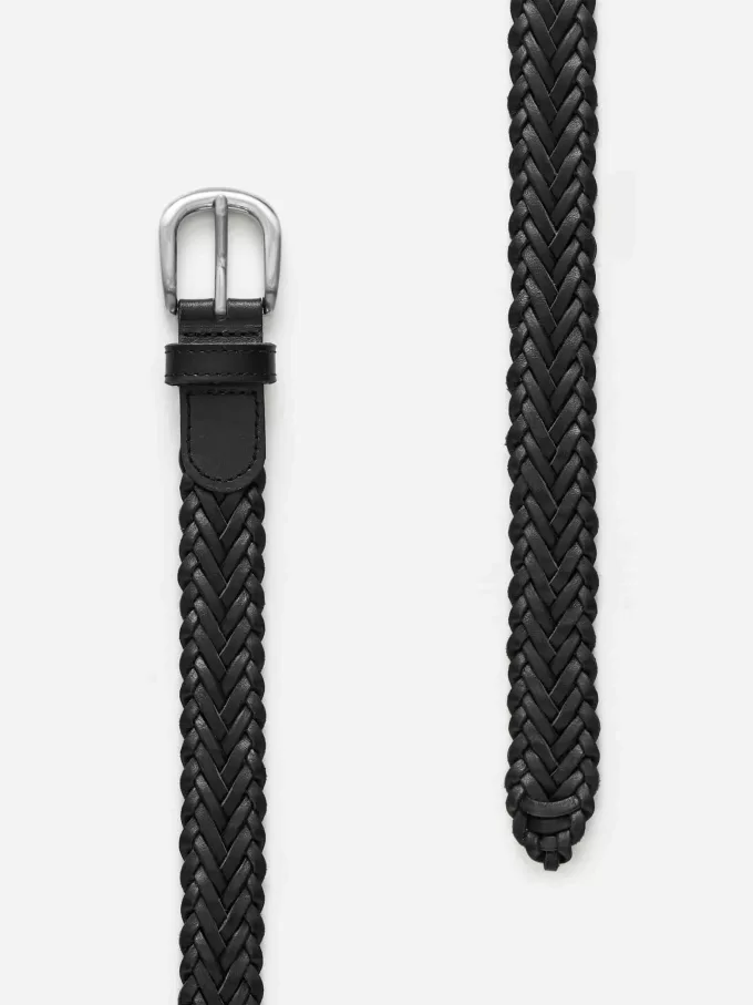 Flätat läderbälte
