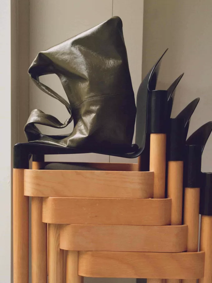 Glänsande läderväska Glänsande läderväska