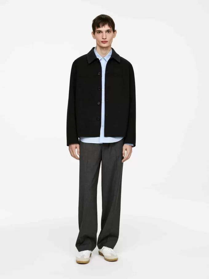 Jacka i ullblandning med dubbelt ansikte Jacka i ullblandning med dubbelt ansikte