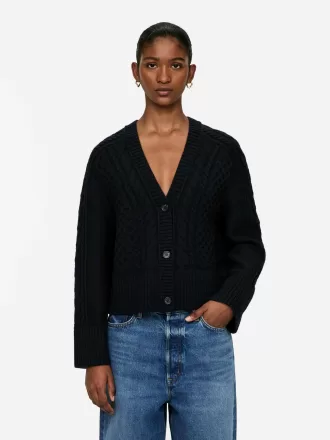 Kabelstickad ullkofta