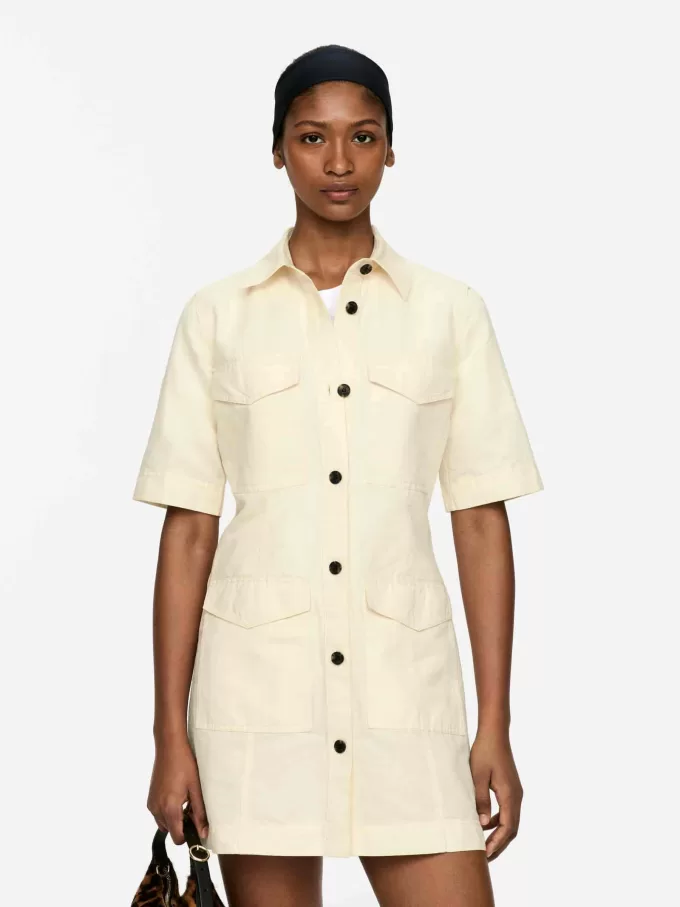 Klänning i linne-bomull Klänning i linne-bomull