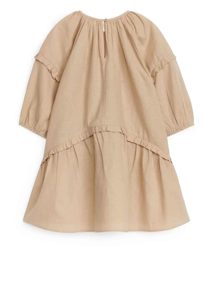 Klänning med volang i linneblandning Klänning med volang i linneblandning