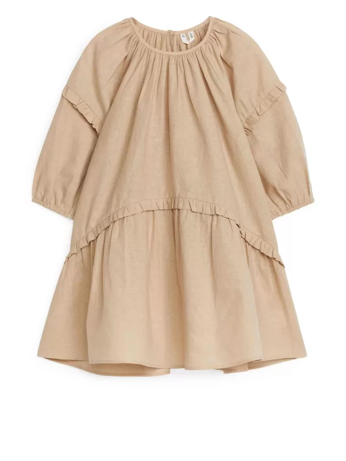 Klänning med volang i linneblandning Klänning med volang i linneblandning