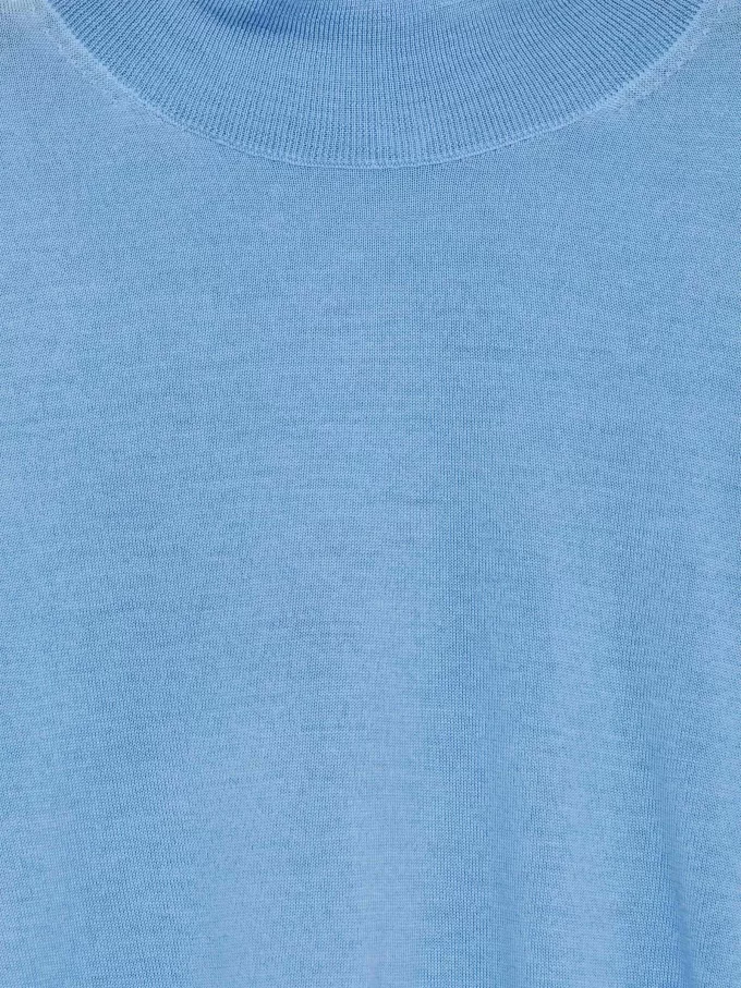 Kortärmad tröja med rullkrage Kortärmad tröja med rullkrage