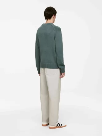 Kraftig stickad ullblandningströja