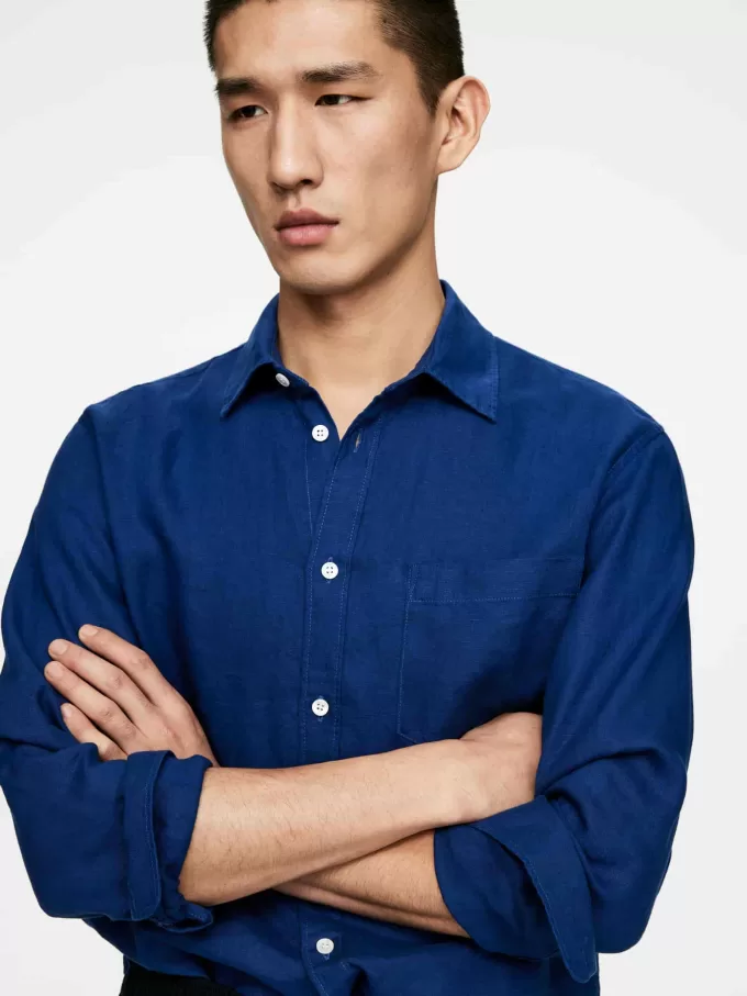 Linenskjorta i normal passform Linenskjorta i normal passform