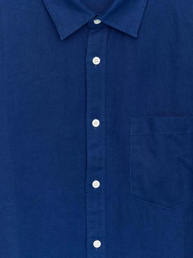 Linenskjorta i normal passform Linenskjorta i normal passform