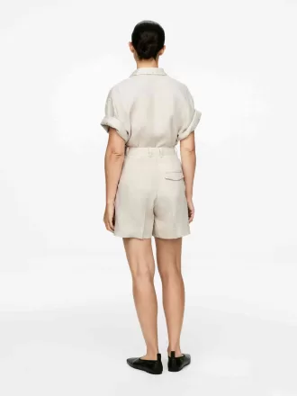 Linneshorts med hög midja