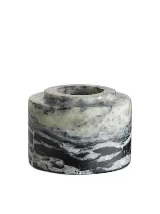 Ljushållare i marmor