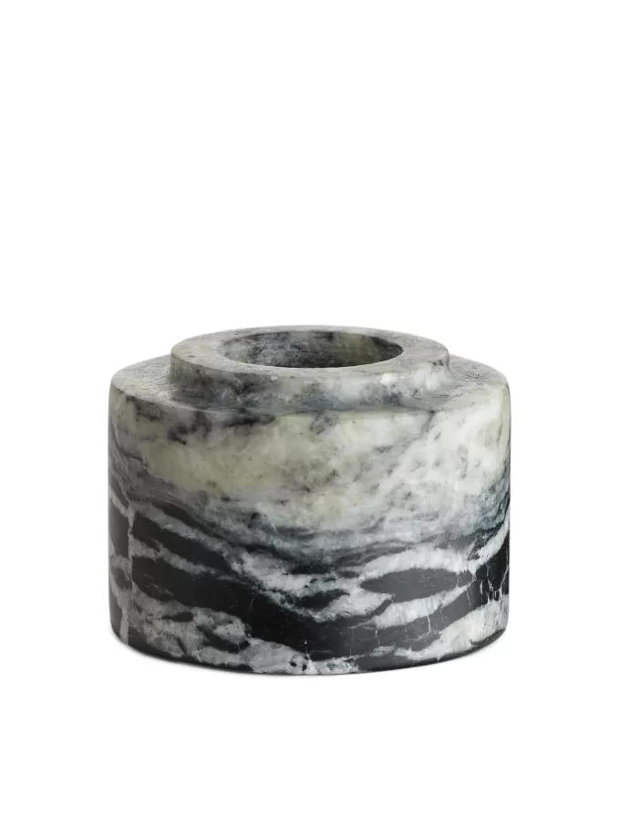 Ljushållare i marmor Ljushållare i marmor