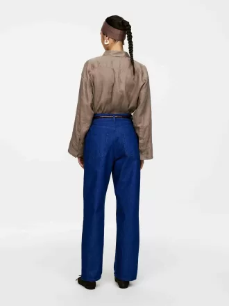 Lös linneskjorta Lös linneskjorta