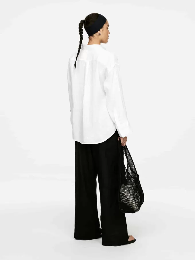 Lös linneskjorta Lös linneskjorta