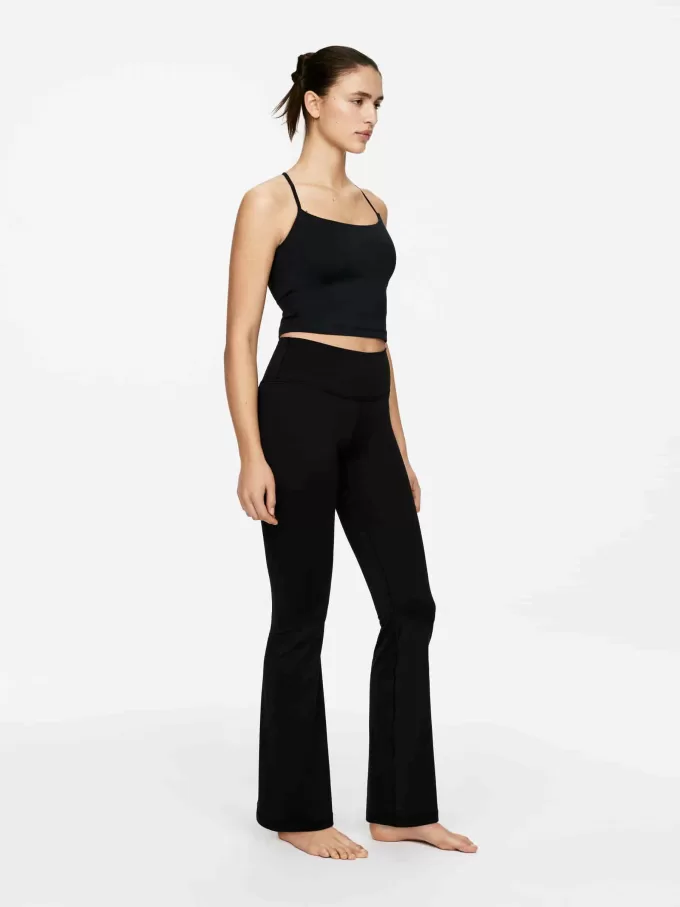 Mjuka stretchiga utsvängda strumpbyxor Mjuka stretchiga utsvängda strumpbyxor