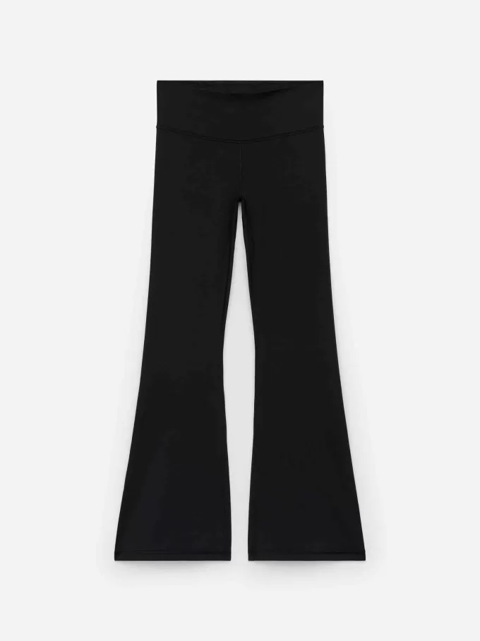 Mjuka stretchiga utsvängda strumpbyxor Mjuka stretchiga utsvängda strumpbyxor