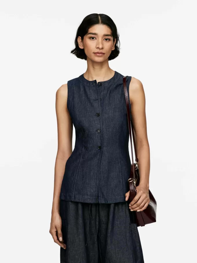 Monterad jeansväst Monterad jeansväst