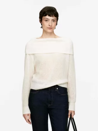 Off-Soulder Jumper
