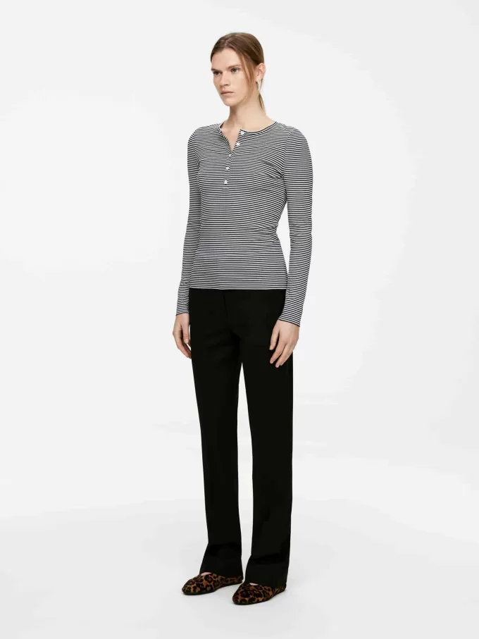 Ribbad Henley Top Ribbad Henley Top